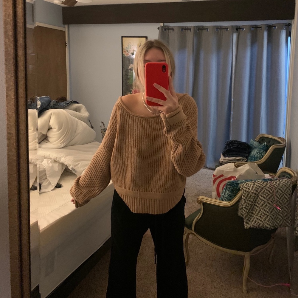 Tan/Brown sweater